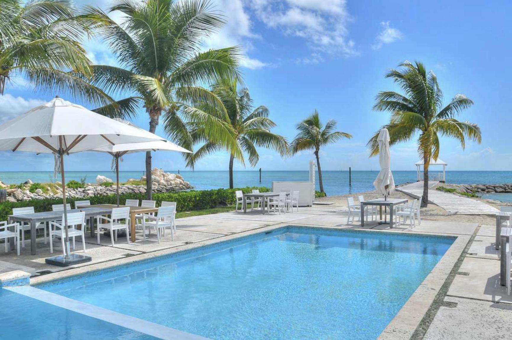 Casablanca Bahamas- New Luxury Waterfront Condo, Palm Cay, The Bahamas Appartement