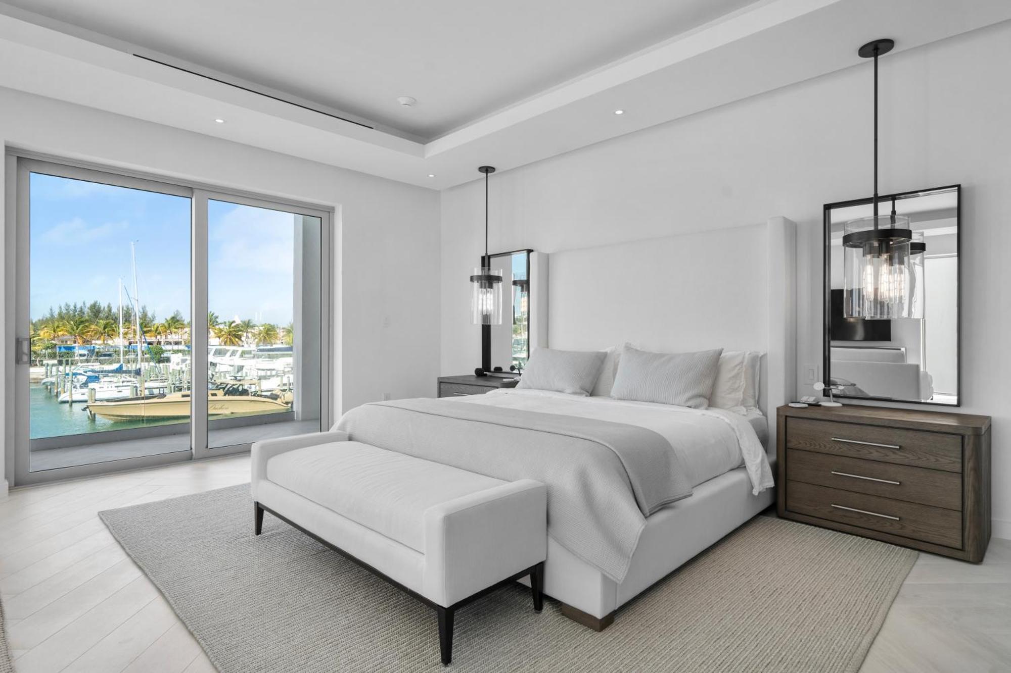 Casablanca Bahamas- New Luxury Waterfront Condo, Palm Cay, The Bahamas