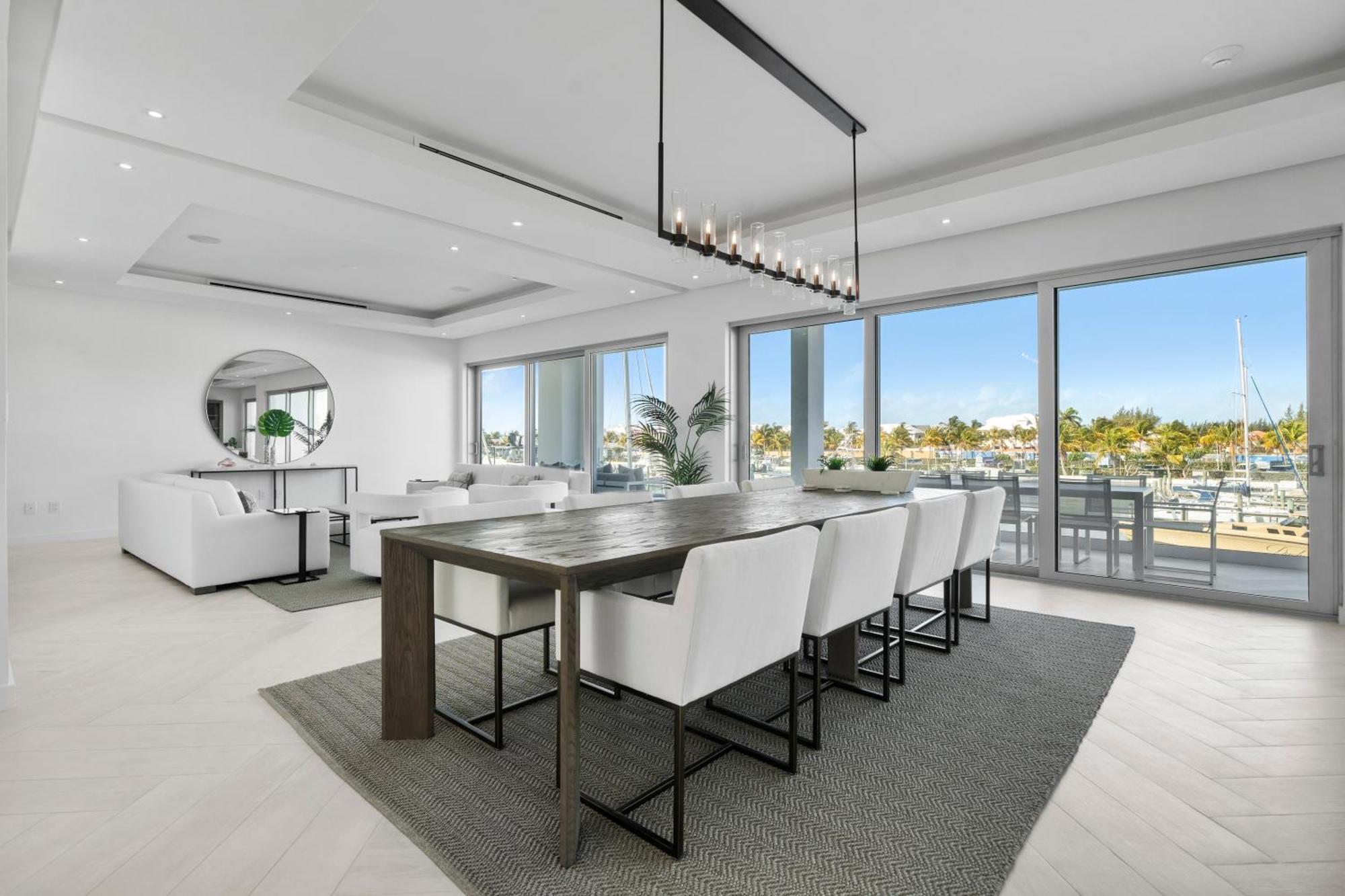 Casablanca Bahamas- New Luxury Waterfront Condo, Palm Cay, The Bahamas Appartement *