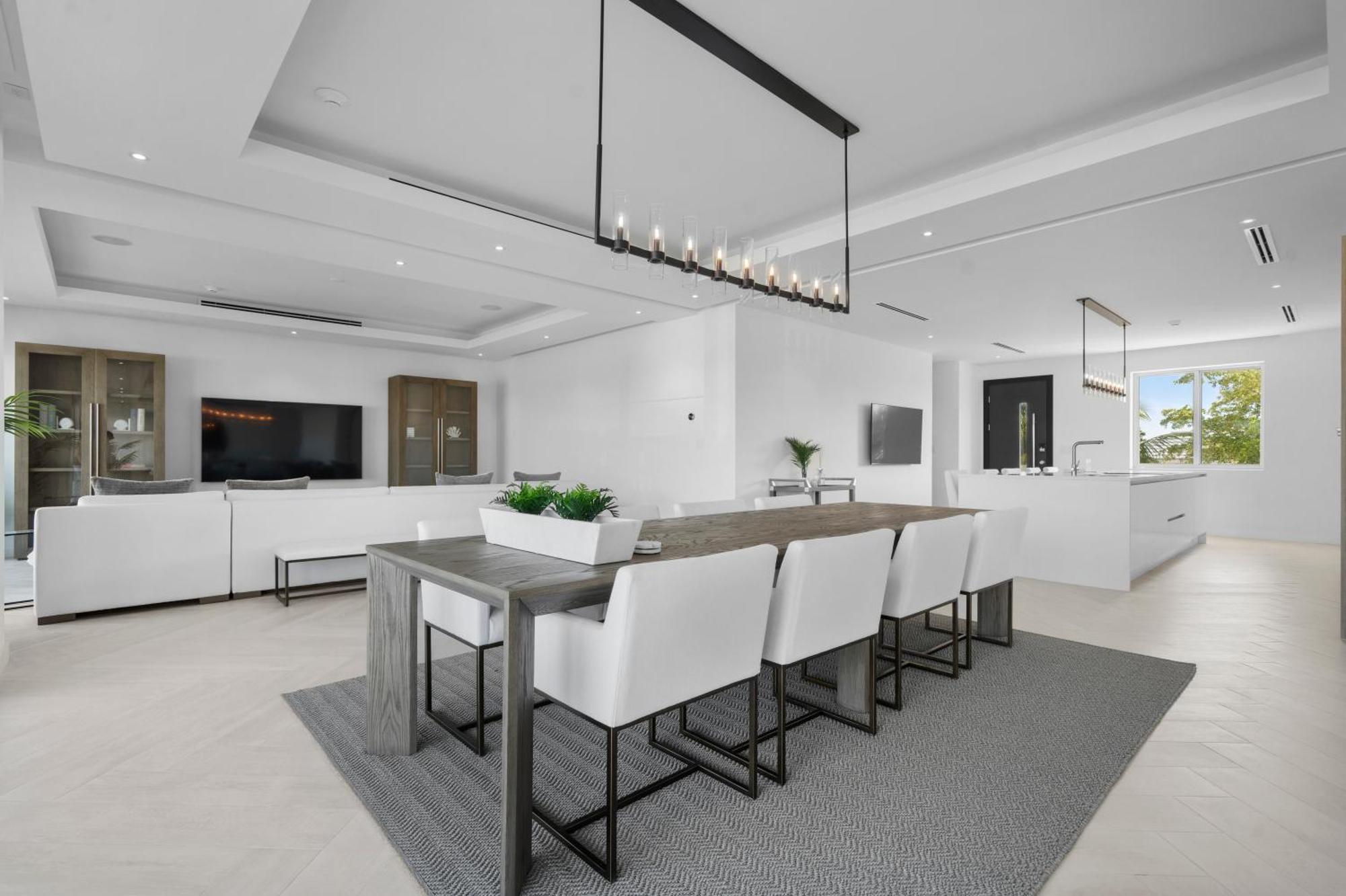 Casablanca Bahamas- New Luxury Waterfront Condo, Palm Cay, The Bahamas Appartement
