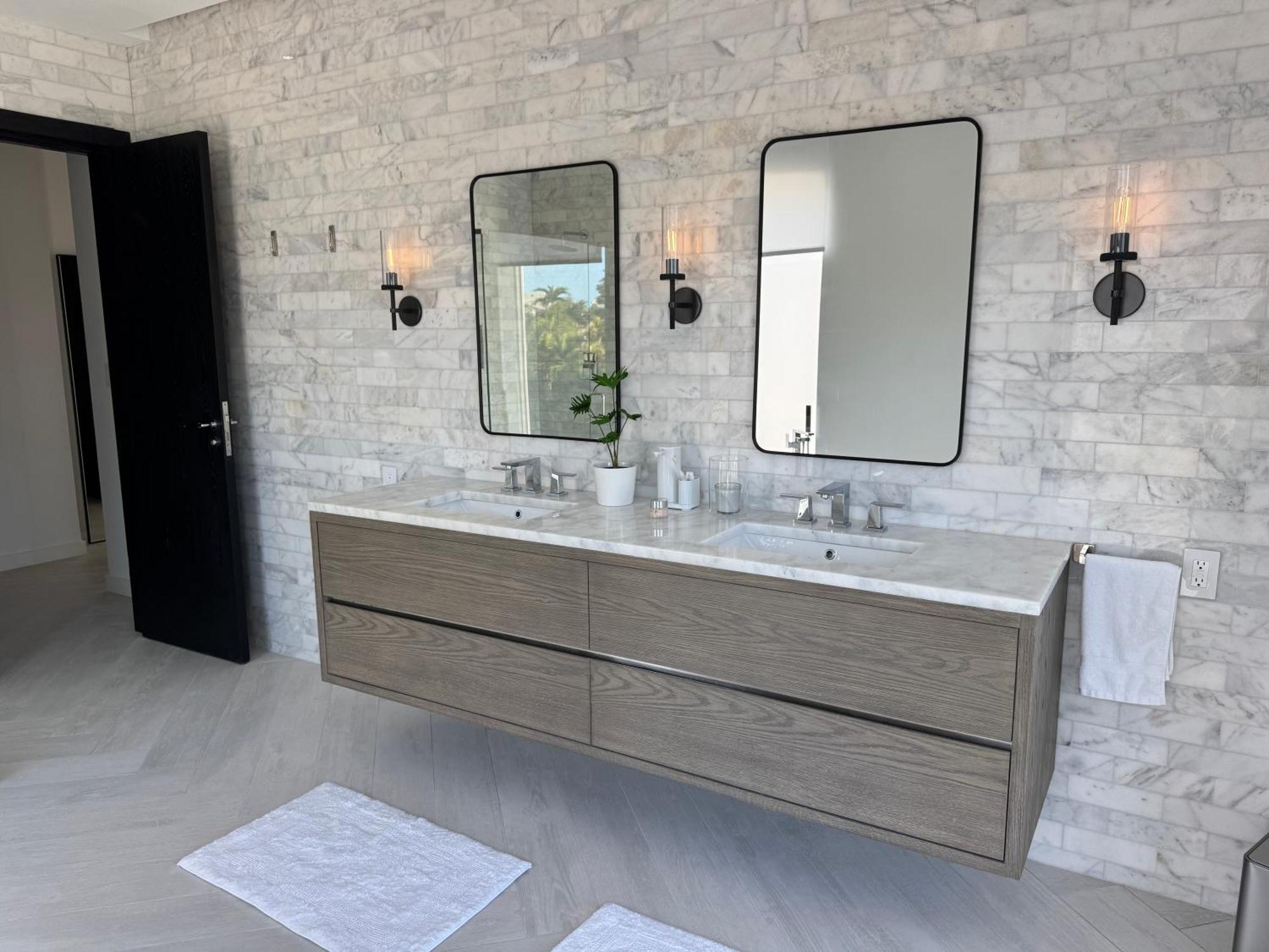 Casablanca Bahamas- New Luxury Waterfront Condo, Palm Cay, The Bahamas Apartamento