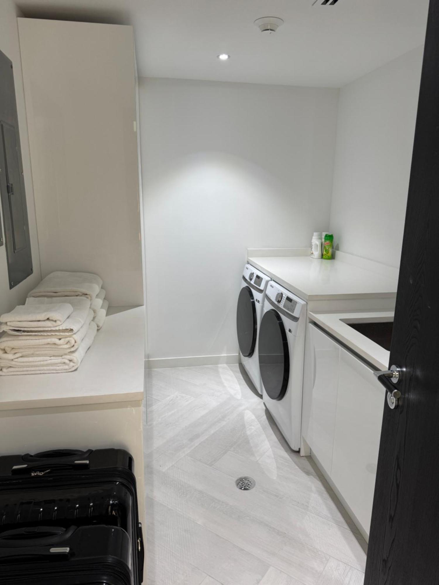 Casablanca Bahamas- New Luxury Waterfront Condo, Palm Cay, The Bahamas Nassau