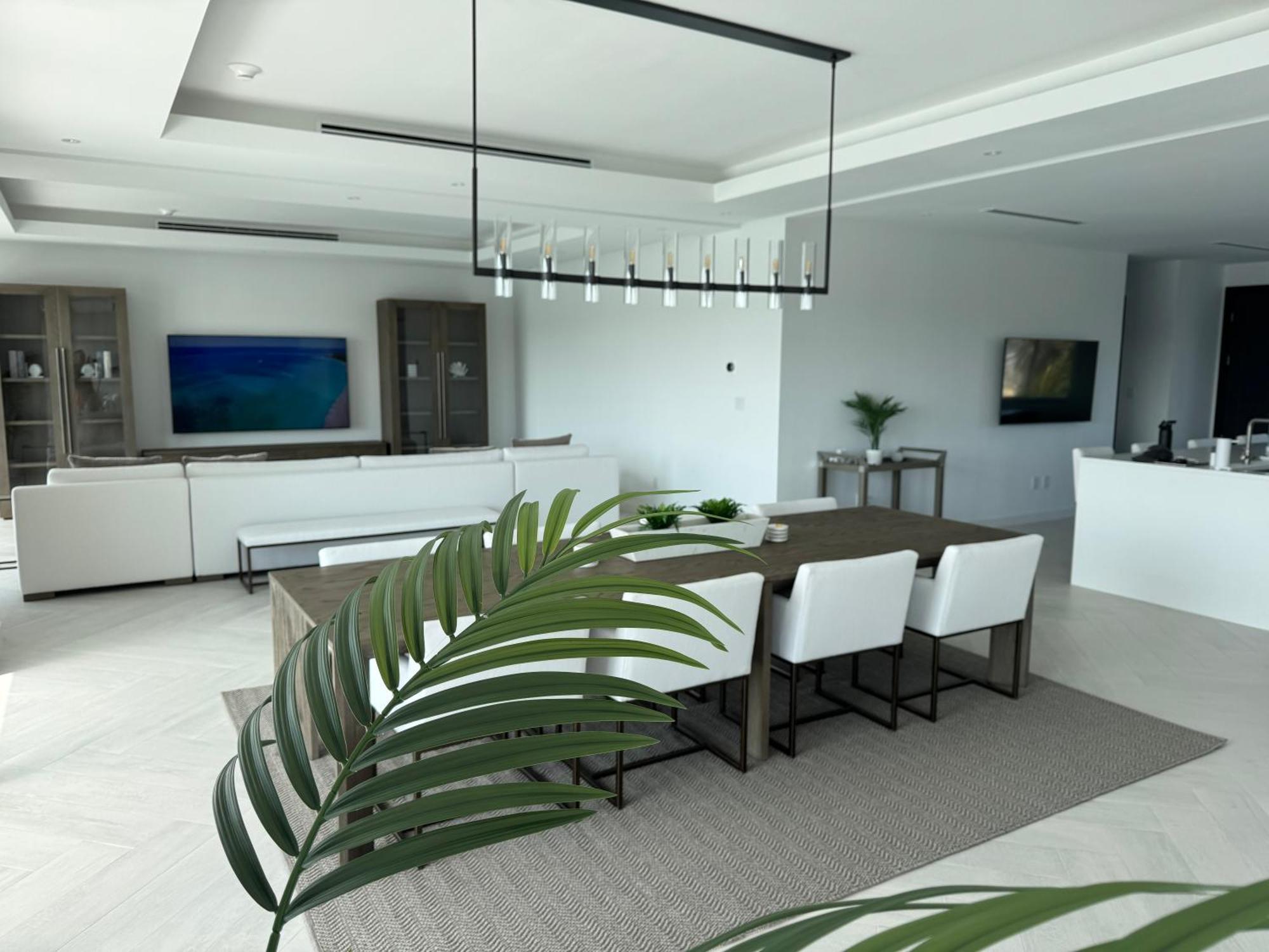Casablanca Bahamas- New Luxury Waterfront Condo, Palm Cay, The Bahamas *