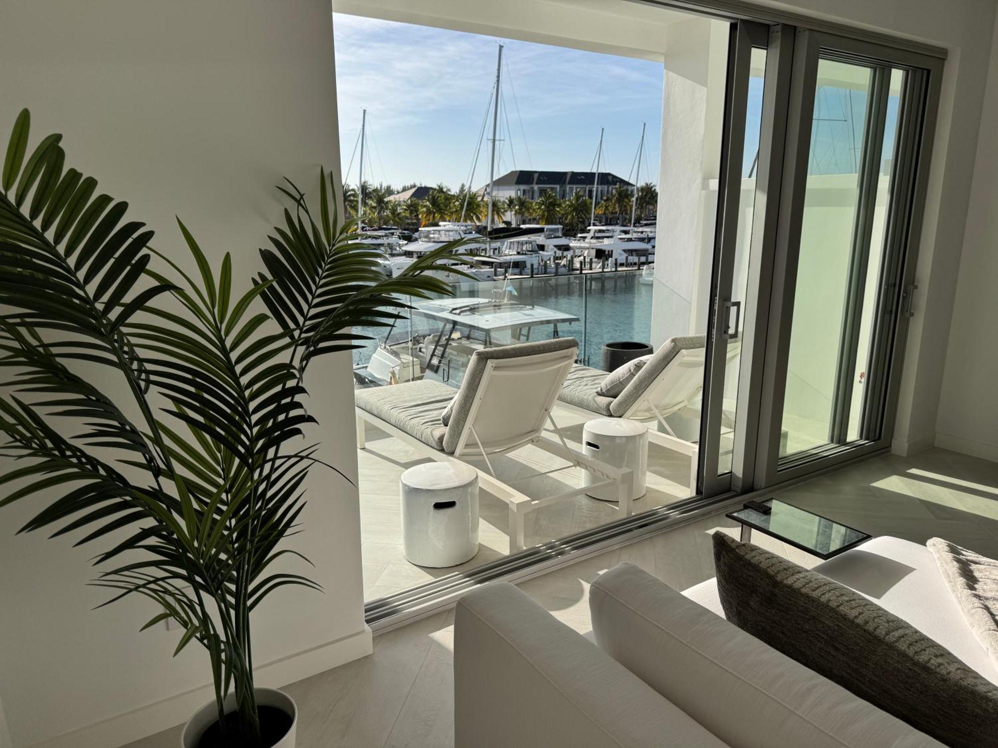 Casablanca Bahamas- New Luxury Waterfront Condo, Palm Cay, The Bahamas * Nassau