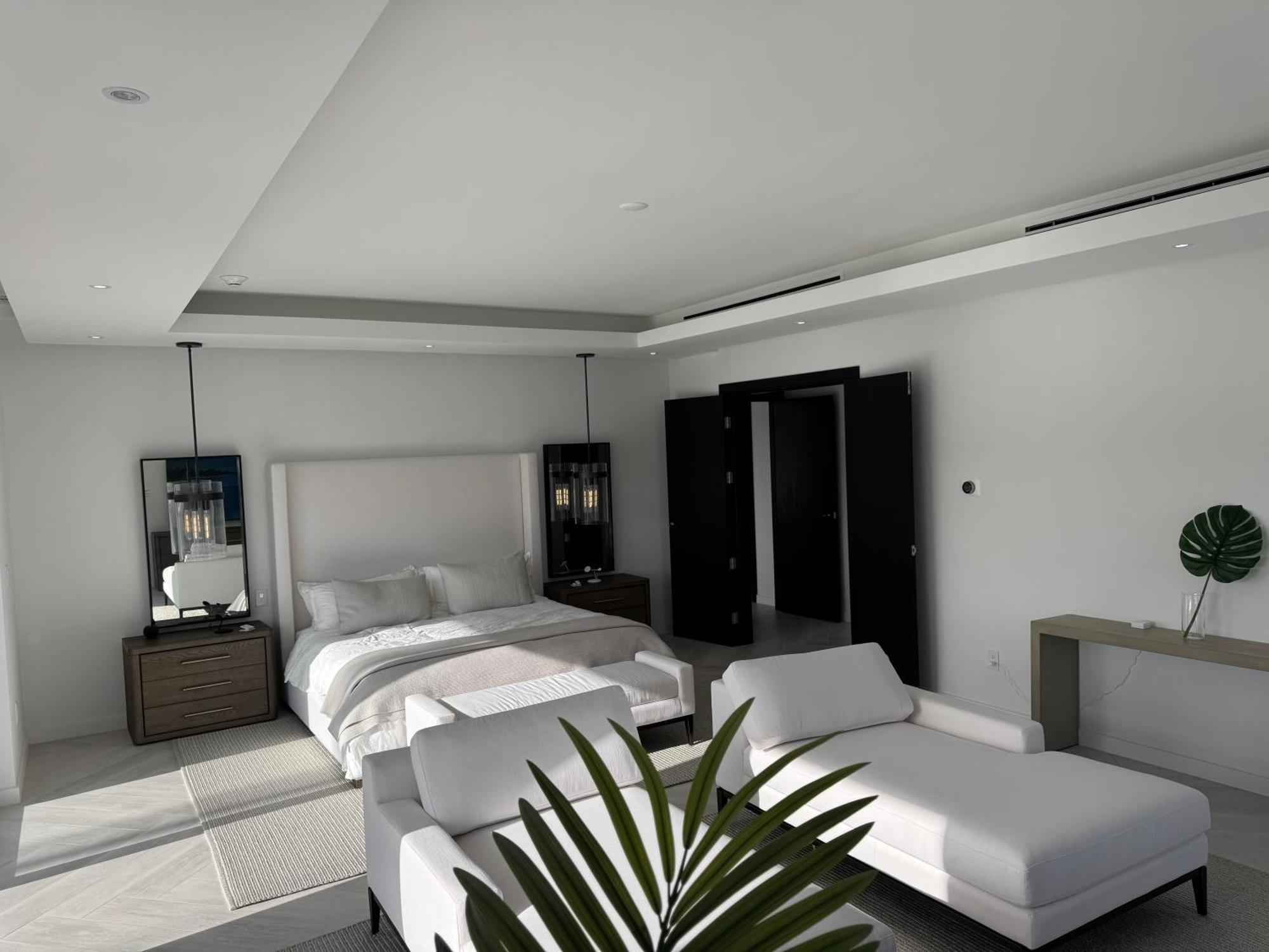 Apartment Casablanca Bahamas- New Luxury Waterfront Condo, Palm Cay, The Bahamas Nassau